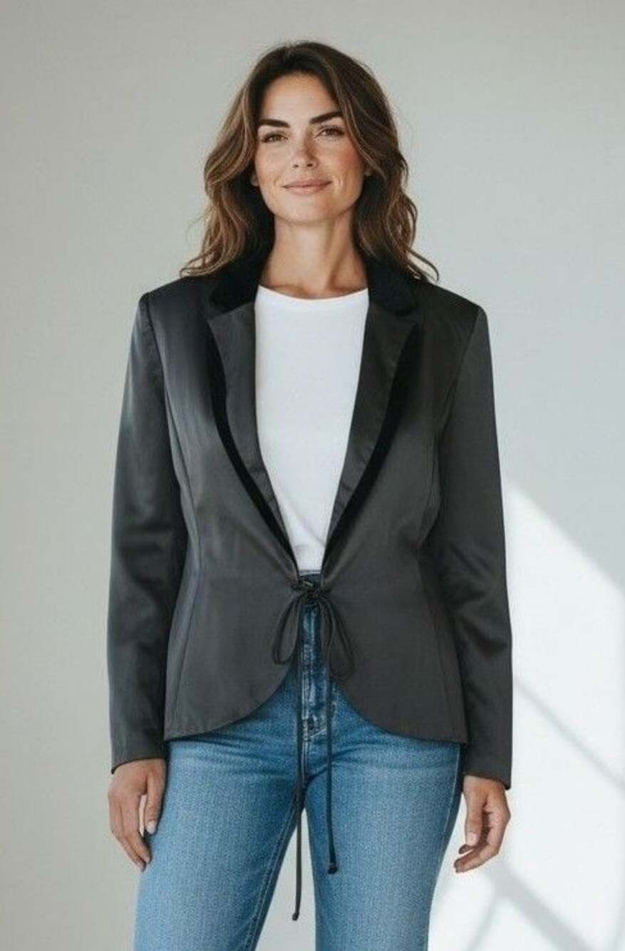 Vintage Dorothy Schoelen Platinum Blazer Size S Black Velvet Lapel